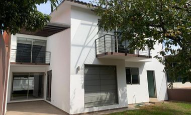 Casa en venta para reestrenar en residencial Chiluca