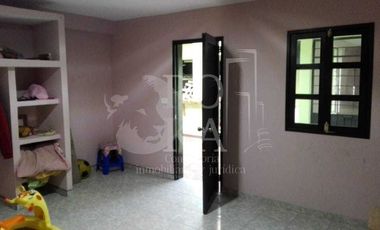 Se vende casa en Coatepec zona Centro