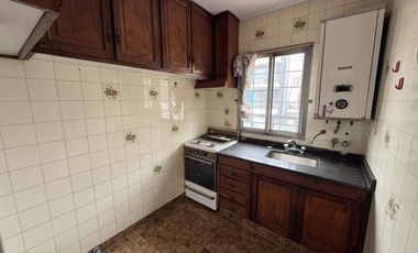 Venta 2 Ambientes, Balcón Corrido Al Frente, Muy Bajas Expensas