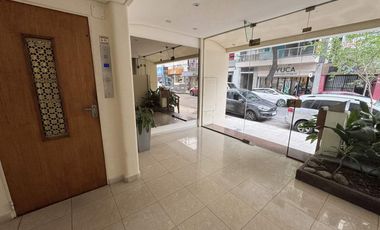 Venta 2 Ambientes, Balcón Corrido Al Frente, Muy Bajas Expensas