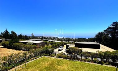 Casa en venta de 5 dorm. en Pichilemu