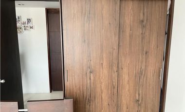 VENDO APARTAMENTO EN LOS COLORES MEDELLIN