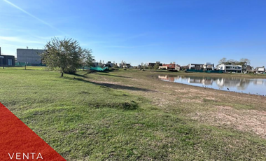 LOTE FRENTE A LA LAGUNA EN TERRAVISTA