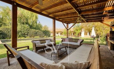 Luminosa, acogedora y preciosa parcela en condominio