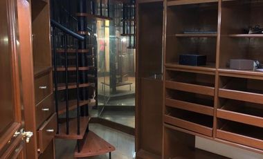 SE VENDE HERMOSA CASA CON ACABADOS DE LUJO
