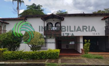 casa en arriendo en los pinos. Cod A13823