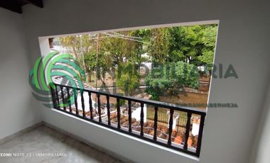 casa en arriendo en los pinos. Cod A13823