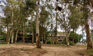 Lote multifamiliar hotelero. Sobre Avenida Bunge de Pinamar.