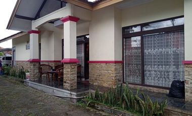 Rumah siap huni 868m 3 bangunan mainroad cihanjuang cimahi