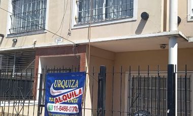 Dúplex en alquiler de 3 dormitorios c/ cochera en Villa Luzuriaga