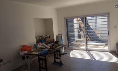 Duplex 4 ambientes con 2 cocheras