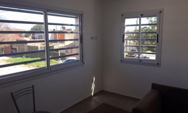 Duplex 4 ambientes con 2 cocheras