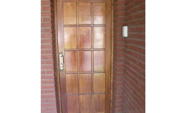 CHALET 3 AMB CON PATIO Y QUINCHO