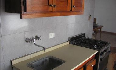 CHALET 3 AMB CON PATIO Y QUINCHO