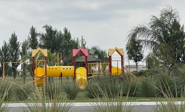 Venta de casa en el Barrio La Alameda -Canning
