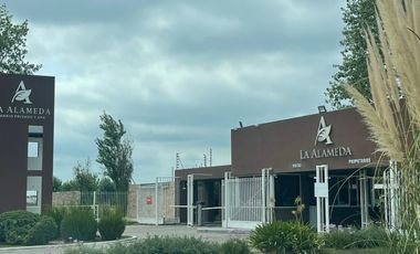 Venta de casa en el Barrio La Alameda -Canning