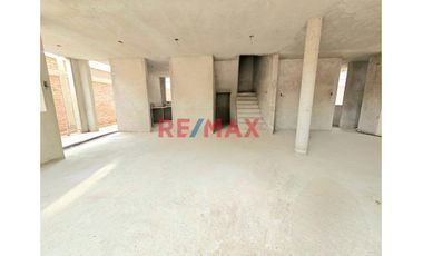 Bajo De Precio 🔥Gran  Oportunidad😮 Casa En Venta 📮 Calle S/N 147 - B Urb. Vista Alegre Los Ejidos  📐 495.00 M2  A Solo  $ 220.000