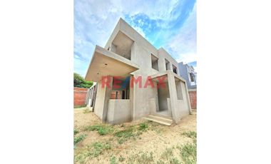 Bajo De Precio 🔥Gran  Oportunidad😮 Casa En Venta 📮 Calle S/N 147 - B Urb. Vista Alegre Los Ejidos  📐 495.00 M2  A Solo  $ 220.000