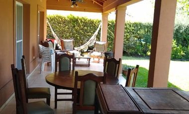 Chalet en alquiler en Acacias Blancas