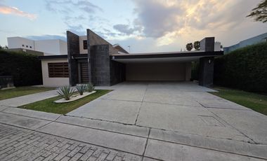 Casa en Venta en El Álamo Country Club en Celaya Gto.