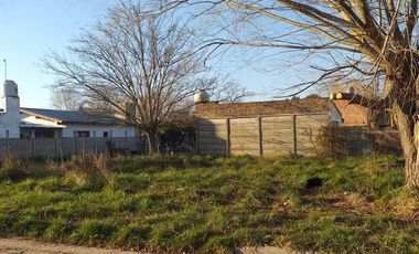 VENTA CASA A RECICLAR CORONEL VIDAL