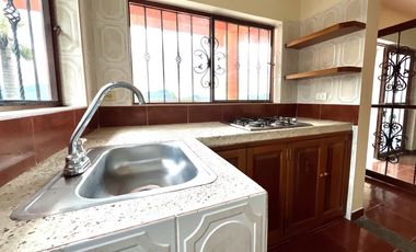 apartamento en arriendo en la gloria. Cod A9763524