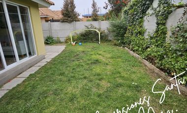 Casa en Condominio Serena Oriente SAN JOAQUIN