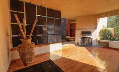 Casa en venta estilo mexicano en Zavaleta