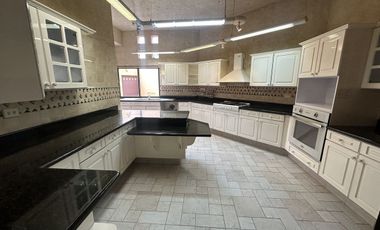 Casa en venta estilo mexicano en Zavaleta