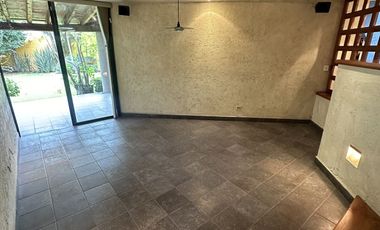 Casa en venta estilo mexicano en Zavaleta