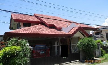 House and lot for sale in Mandaue City, Gated with 2 titles, Lot area :286 sq. meters