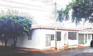 VENTA DE CASA EN PRADOS DEL ESTE