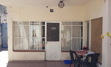 Casa para 2 Familias en venta en Quilmes Oeste