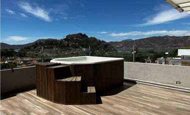 RENTA TOWN HOUSE CON VISTA AL LAGO