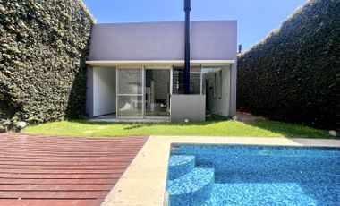 Casa  en Martinez, con pileta y jardín. San Isidro, cerca del Hipodromo