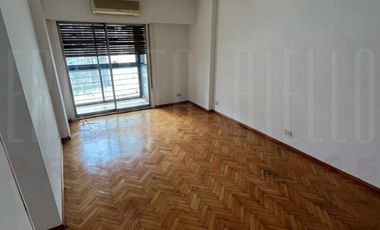 VENTA DPTO 3 AMBIENTES CON DEPENDENCIA DE SERVICIO. QUILMES CENTRO