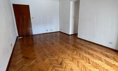 VENTA DPTO 3 AMBIENTES CON DEPENDENCIA DE SERVICIO. QUILMES CENTRO