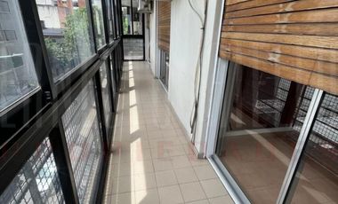 VENTA DPTO 3 AMBIENTES CON DEPENDENCIA DE SERVICIO. QUILMES CENTRO