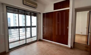 VENTA DPTO 3 AMBIENTES CON DEPENDENCIA DE SERVICIO. QUILMES CENTRO