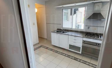 VENTA DPTO 3 AMBIENTES CON DEPENDENCIA DE SERVICIO. QUILMES CENTRO
