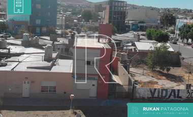 #VentaRUKAN | DUPLEX (Consultorio + Dpto.) | Barrio GENERAL PAZ | Calle DON BOSCO | Caleta Olivia.-