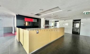 ARRIENDO OFICINA CON SALA (CAJA FUERTE), LO BARNECHEA FRENTE PORTAL DEHESA