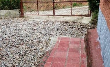 VENDO O CAMBIO ESTA CASA FINCA EN BARBOSA ANTIOQUIA.