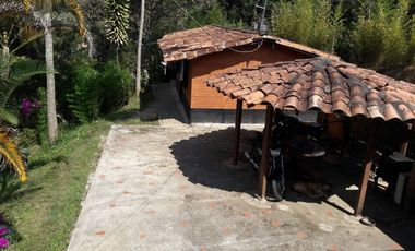 VENDO O CAMBIO ESTA CASA FINCA EN BARBOSA ANTIOQUIA.