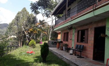 VENDO O CAMBIO ESTA CASA FINCA EN BARBOSA ANTIOQUIA.