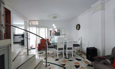 casa en venta en la pinuela. Cod V27746