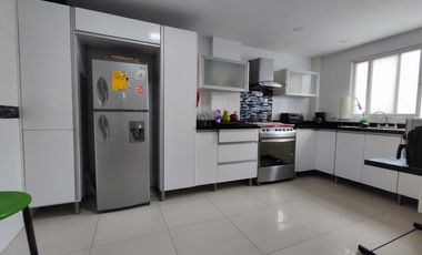 casa en venta en la pinuela. Cod V27746