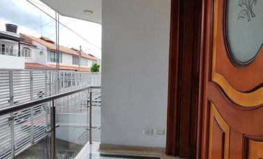 casa en venta en la pinuela. Cod V27746