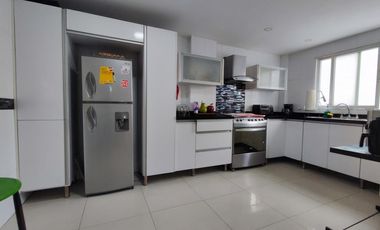 casa en venta en la pinuela. Cod V27746