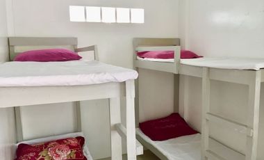 Affordable Room for Rent in FlorosPlace